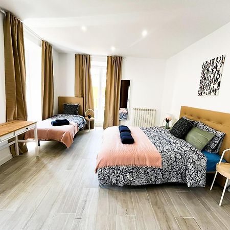 Madrid Private Rooms - Ferrer エクステリア 写真
