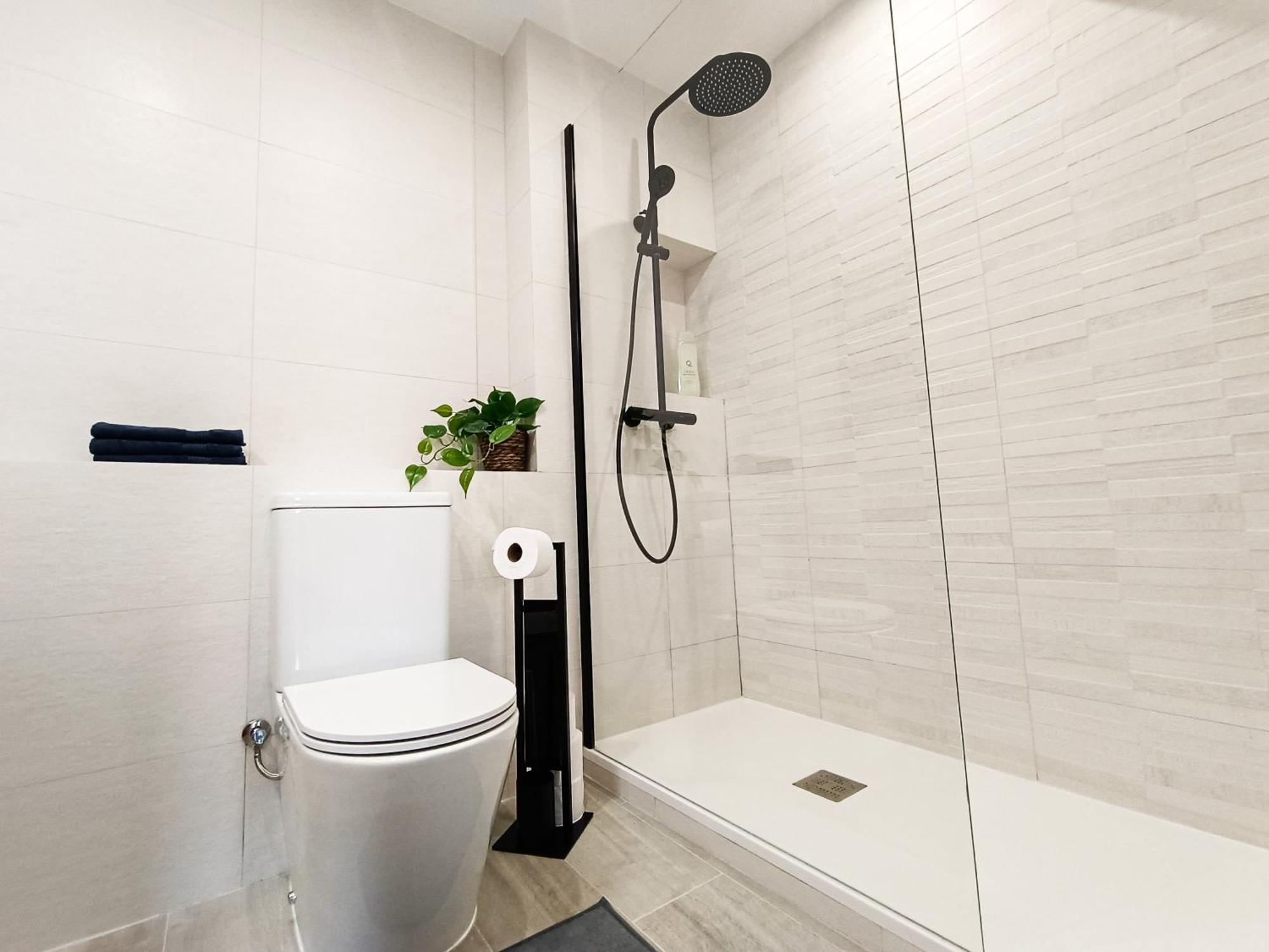 Madrid Private Rooms - Ferrer エクステリア 写真